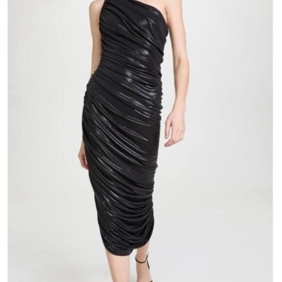 Elegant and sculptural Norma Kamali strapless maxi dress in glossy black - Picture 2 of 8